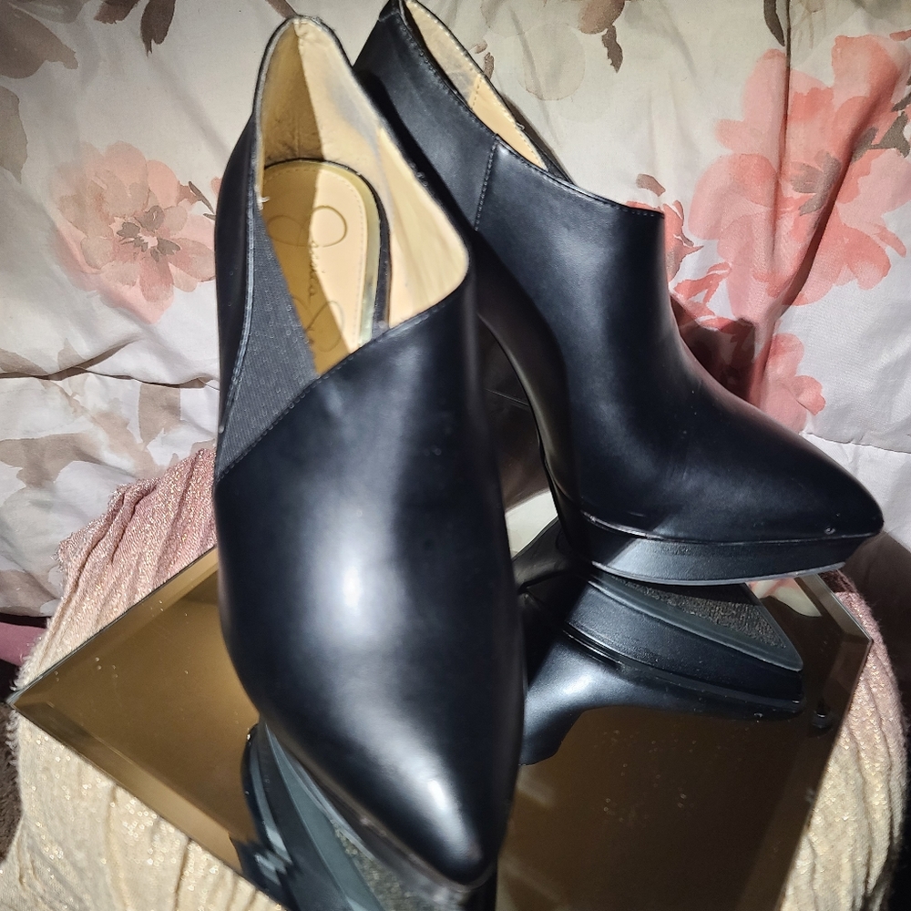 Black Jessica Simpson heels